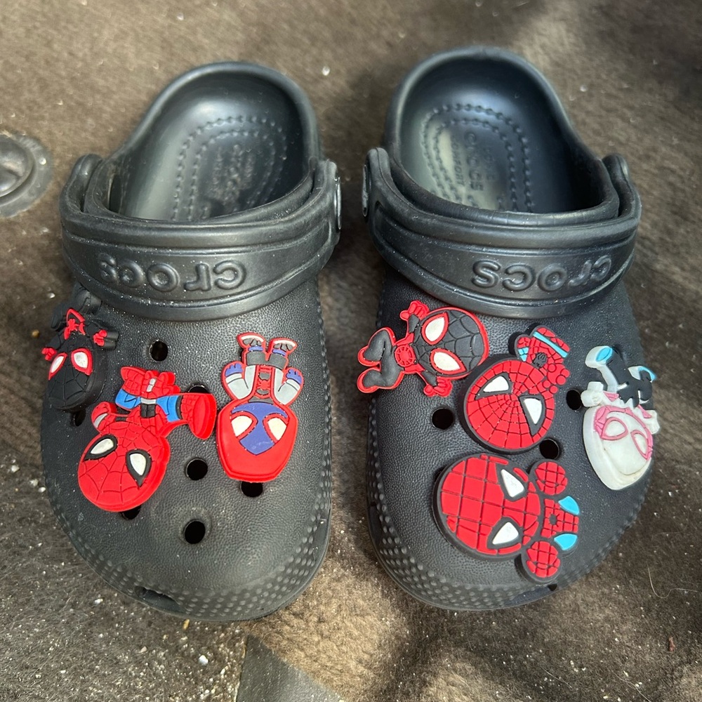 CROCS Kids Black Spider-Man Slippers-crocs